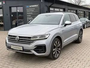 Volkswagen Touareg 3.0 TDI 4M - R-LINE   PANO   HEAD-UP Bild 2