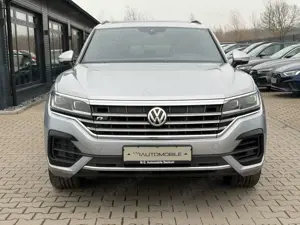 Volkswagen Touareg 3.0 TDI 4M - R-LINE   PANO   HEAD-UP Bild 3