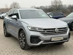 Volkswagen Touareg 3.0 TDI 4M - R-LINE   PANO   HEAD-UP Bild 4