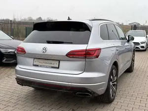 Volkswagen Touareg 3.0 TDI 4M - R-LINE   PANO   HEAD-UP Bild 5