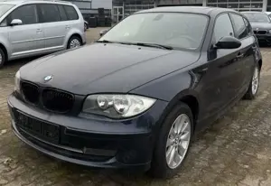 BMW 118 i M Paket AHK SCHIEBEDACH Bild 3