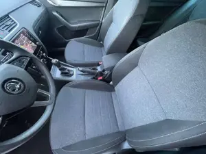 Skoda Octavia Soleil, Automatik/Sitzheizung/Tempomat Bild 5
