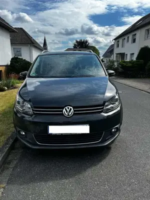 Volkswagen Cross Touran 2.0 TDI , 7 Sitzer, Pano, AHK, Navi.