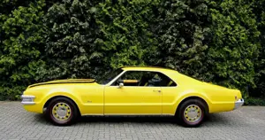Oldsmobile Toronado "Deluxe Coupe" Bild 2