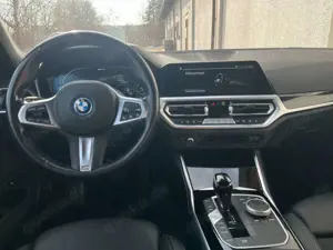 BMW 320 e Limousine Sport Line HK HiFi DAB WLAN Shz Bild 5