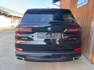 BMW X5 xDrive 45e Leder Navi Panorama AHK HUD Parkas Bild 5