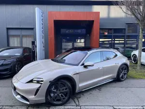 Porsche Taycan Turbo Cross Tur. Nightvision · Top Ausst.