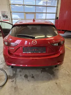 Mazda 3 SKYACTIV-G 120 Sports-Line Bild 2