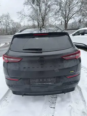Opel Grandland X GSe Plug-in Hybrid 4 Bild 4