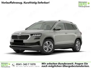 Skoda Karoq Selection 150PS TDI DSG 4x4 AHK+Navi+ACC+Kamera...