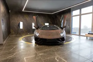 Lamborghini Aventador ULTIMAE ROADSTAR + Lifting Bild 3