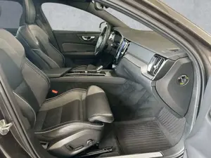 Volvo V60 Cross Country B4 AWD Diesel Ultimate 360°/AHK/Standhzg./Pano Bild 3