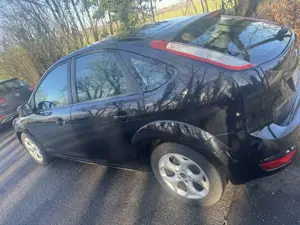 Ford Focus 1.6 16V Style Bild 4