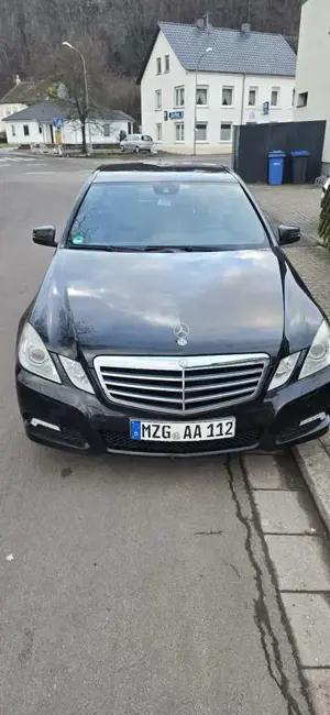 Mercedes-Benz E 250 CDI DPF BlueEFFICIENCY Automatik Elegance