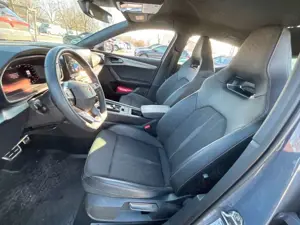 CUPRA Leon 2.0TSI DSG ACC R-KAMERA LED KEYLESS CARPLAY Bild 5