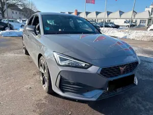 CUPRA Leon 2.0TSI DSG ACC R-KAMERA LED KEYLESS CARPLAY Bild 2