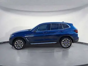 BMW X3 xDrive30e AT Aut. Klimaaut. Head-Up AHK HIFI Bild 4