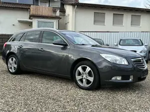 Opel Insignia 2.0CDTI Sport SHZ Navi 160PS Scheckheft Zahnriemen Bild 1