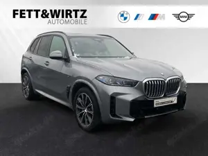 BMW X5 xDrive30d M Sport|7-Sitzer|SkyLounge|AHK