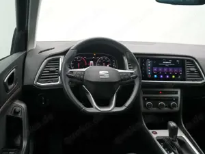 SEAT Ateca Xperience ACC NAVI AHK LEDER KAM PDC LE Bild 5