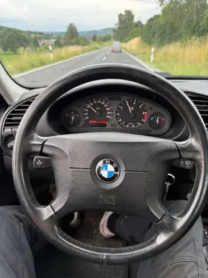 BMW 318 318iComfort Edition Bild 3