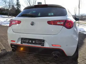 Alfa Romeo Giulietta Quadrifoglio Verde Bild 4