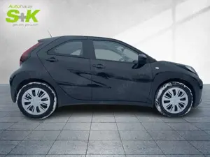 Toyota Aygo X 1.0 VVT-i Play+KAM+KLIMA+CARPLAY+GJR+TEMPOMAT+ Bild 5