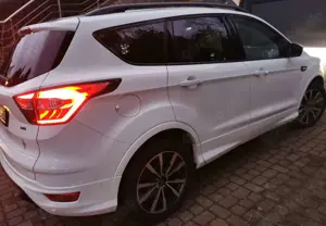 Ford Kuga Kuga 2.0 TDCi 4x4 Aut. ST-Line Bild 3