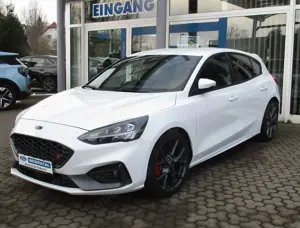 Ford Focus Lim. ST / Perfomance / Winterpaket