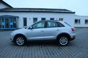 Audi Q3 2.0 TDI DSG NAVI+SHZ+PDC Bild 4