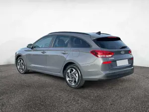 Hyundai i30 SW T-GDI AT|NAVI|KAMERA|WINTERPAKET|TEMPOMAT Bild 4