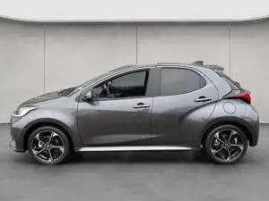 Toyota Yaris Hybrid 130 1.5 VVT-i Style Bild 2