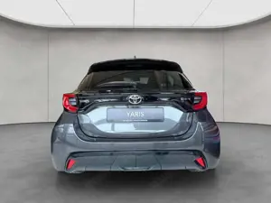 Toyota Yaris Hybrid 130 1.5 VVT-i Style Bild 4