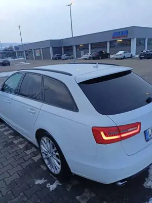 Audi A6 A6 Avant 2.8 FSI multitronic Bild 3