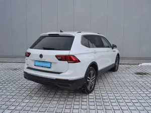 Volkswagen Tiguan Allspace 2.0 TDI DSG AHK/LED/19-ZOLL/NAVI+HEAD-UP+RFK/BUSI Bild 3