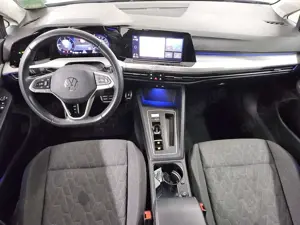 Volkswagen Golf -8 2.0 TDI Move Navi LED RfK AHK ACC PDC Shz Bild 5