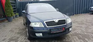 Skoda Octavia 4X4*2.0*AWD*Navi*Xenon*Alu*AHK Bild 3