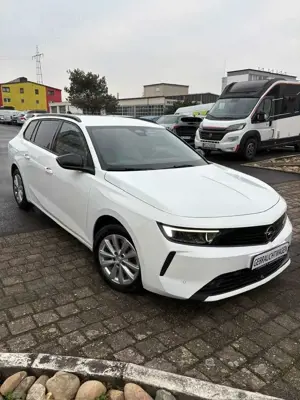 Opel Astra L ST Elegance 1.2 (130PS) RFK, SHZ, LHZ