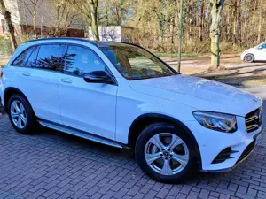 Mercedes-Benz GLC 250 4Matic 9G-TRONIC AMG Line Berlin , AHK, Dystronik÷ Bild 1