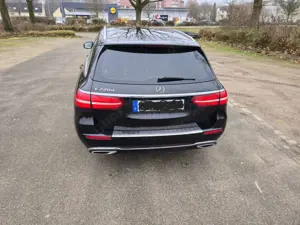 Mercedes-Benz E 220 E 220 d T 9G-TRONIC Avantgarde Bild 3