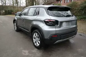 Jeep Avenger Altitude Mild-Hybrid Fahrbereit .... Bild 2