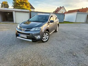 Toyota RAV 4 2.2 D-4D 4x4 Automatik Executive