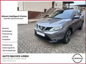 Nissan Qashqai 1.6 dCi Tekna 4x4 AHK Navi+360° Sitzheiz