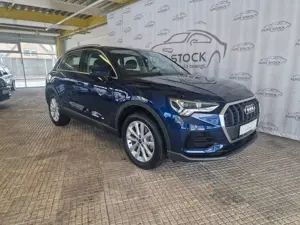 Audi Q3 45 TFSI e S tronic PDC LED ACC SH Smartph AHK