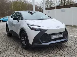 Toyota C-HR 1.8 Hybrid BlackWhite - plus Technik-Paket Navi D Bild 4