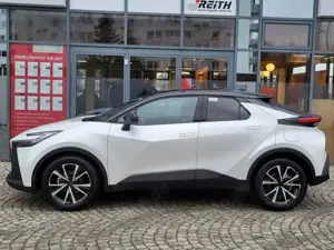 Toyota C-HR 1.8 Hybrid BlackWhite - plus Technik-Paket Navi D Bild 5