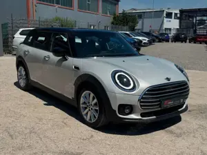 MINI Cooper Clubman Classic Trim Klima SHZ PDC CAM Bild 3