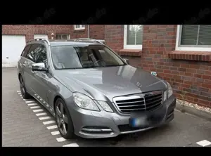 Mercedes-Benz E 220 T CDI DPF BlueEFFICIENCY 7G-TRONIC Avantgarde