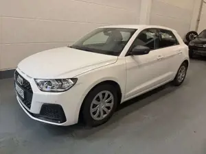 Audi A1 30 TFSI advanced PDC*Sitzheizung*Klimaaut.