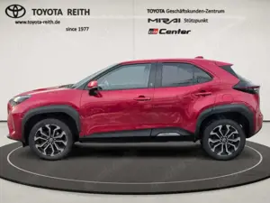 Toyota Yaris Cross Hybrid AWD-i Team Deutschland Navi LED Apple CarPl Bild 2